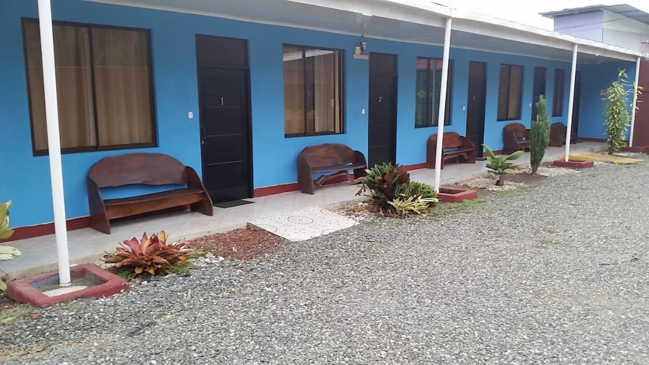 Cabinas Hukats Secret Jungle Puerto Viejo de Talamanca ภายนอก รูปภาพ