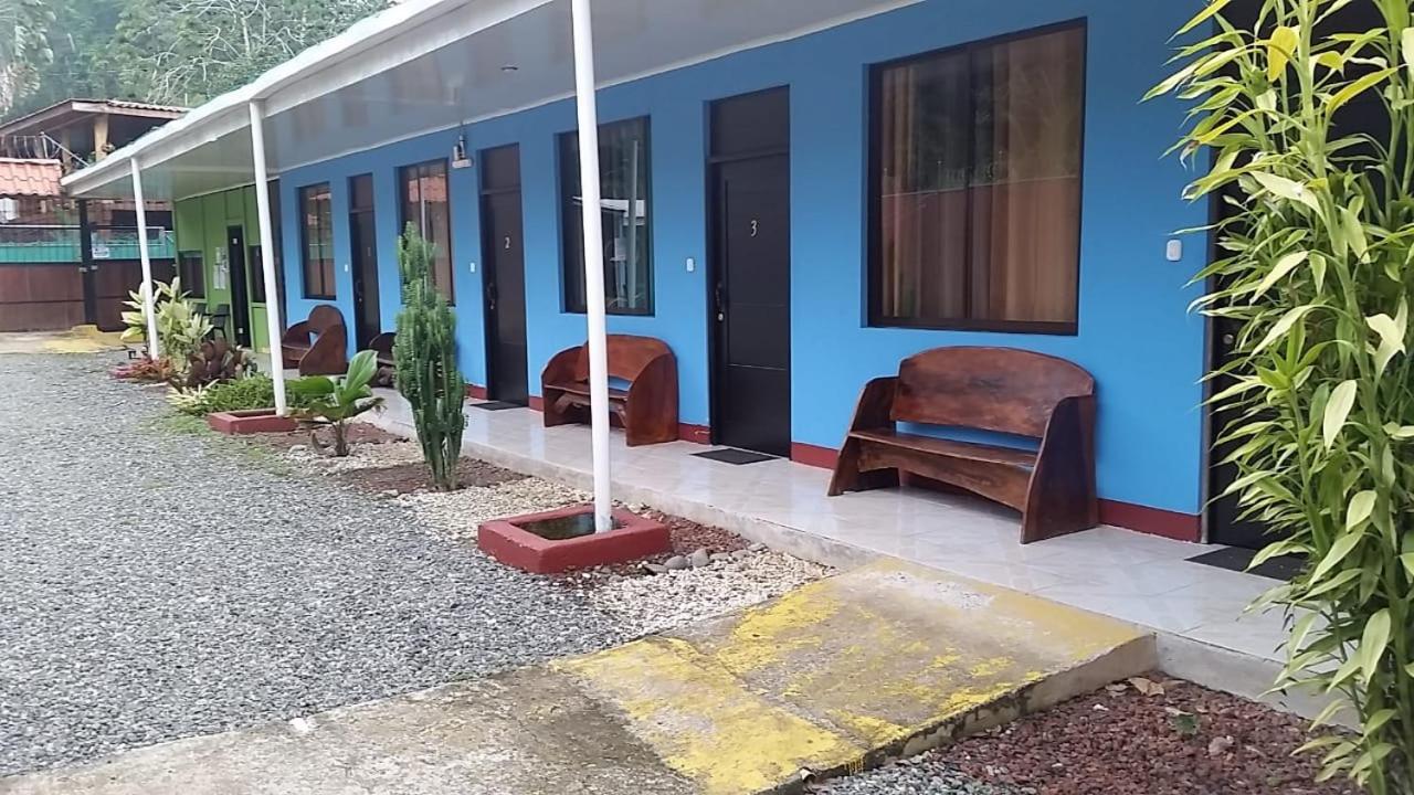Cabinas Hukats Secret Jungle Puerto Viejo de Talamanca ภายนอก รูปภาพ