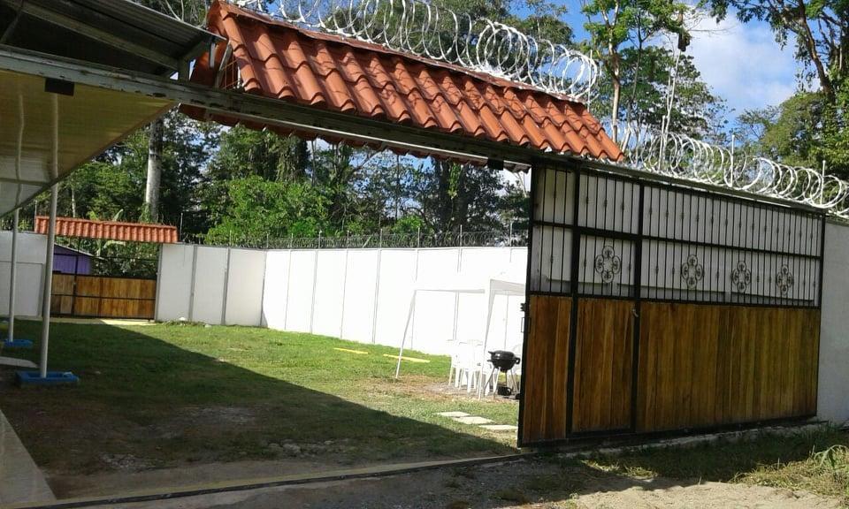 Cabinas Hukats Secret Jungle Puerto Viejo de Talamanca ภายนอก รูปภาพ